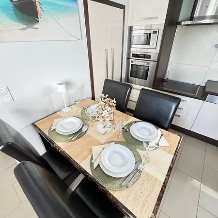 Tettyeapartman * Pécs